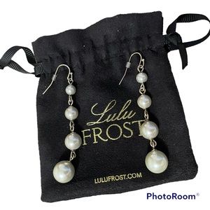 NWOT Lulu Frost Pearl Drop Earrings